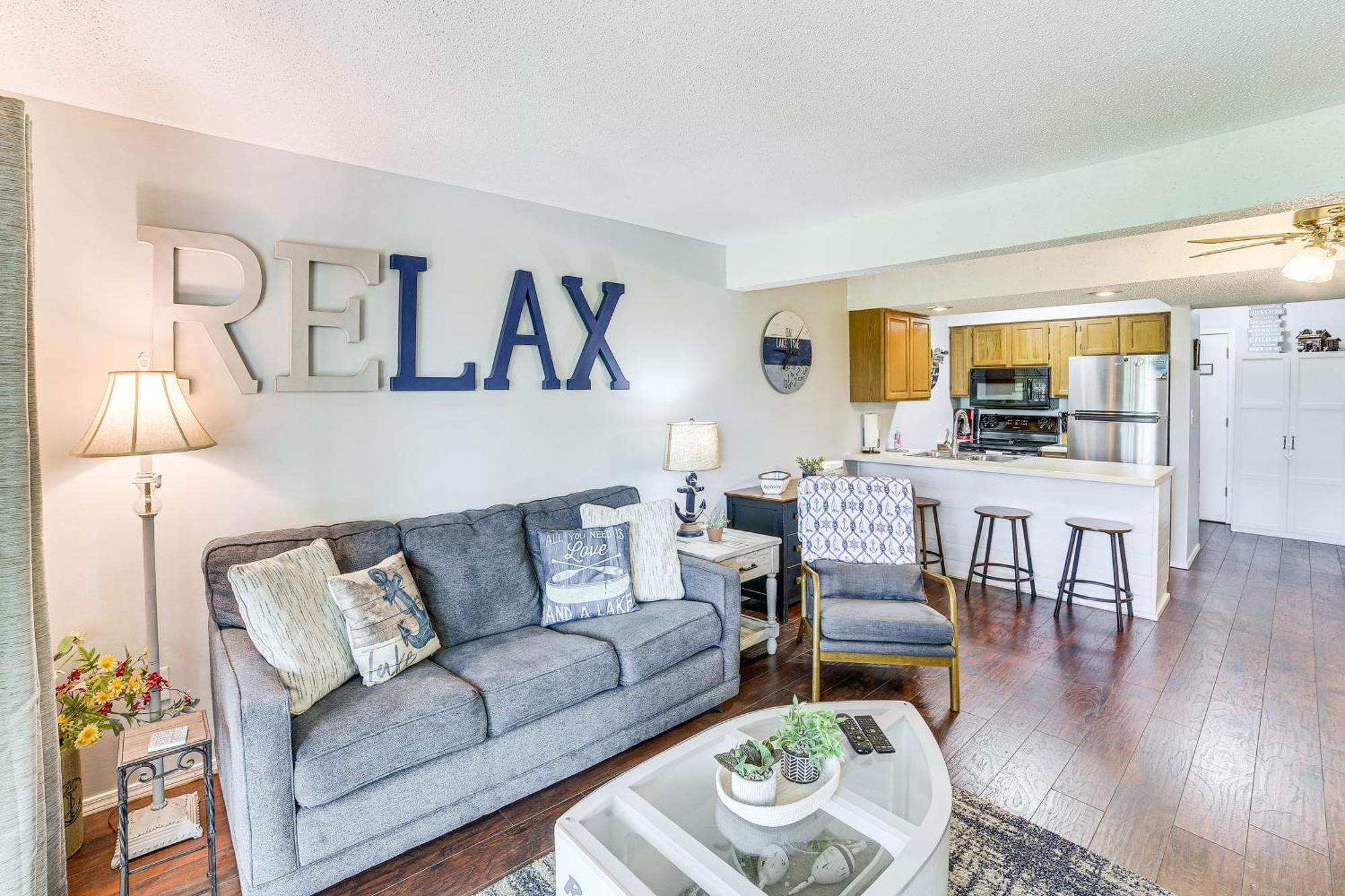 Reed Springs Condo With Furnished Deck And Pool Access Reeds Spring Eksteriør billede