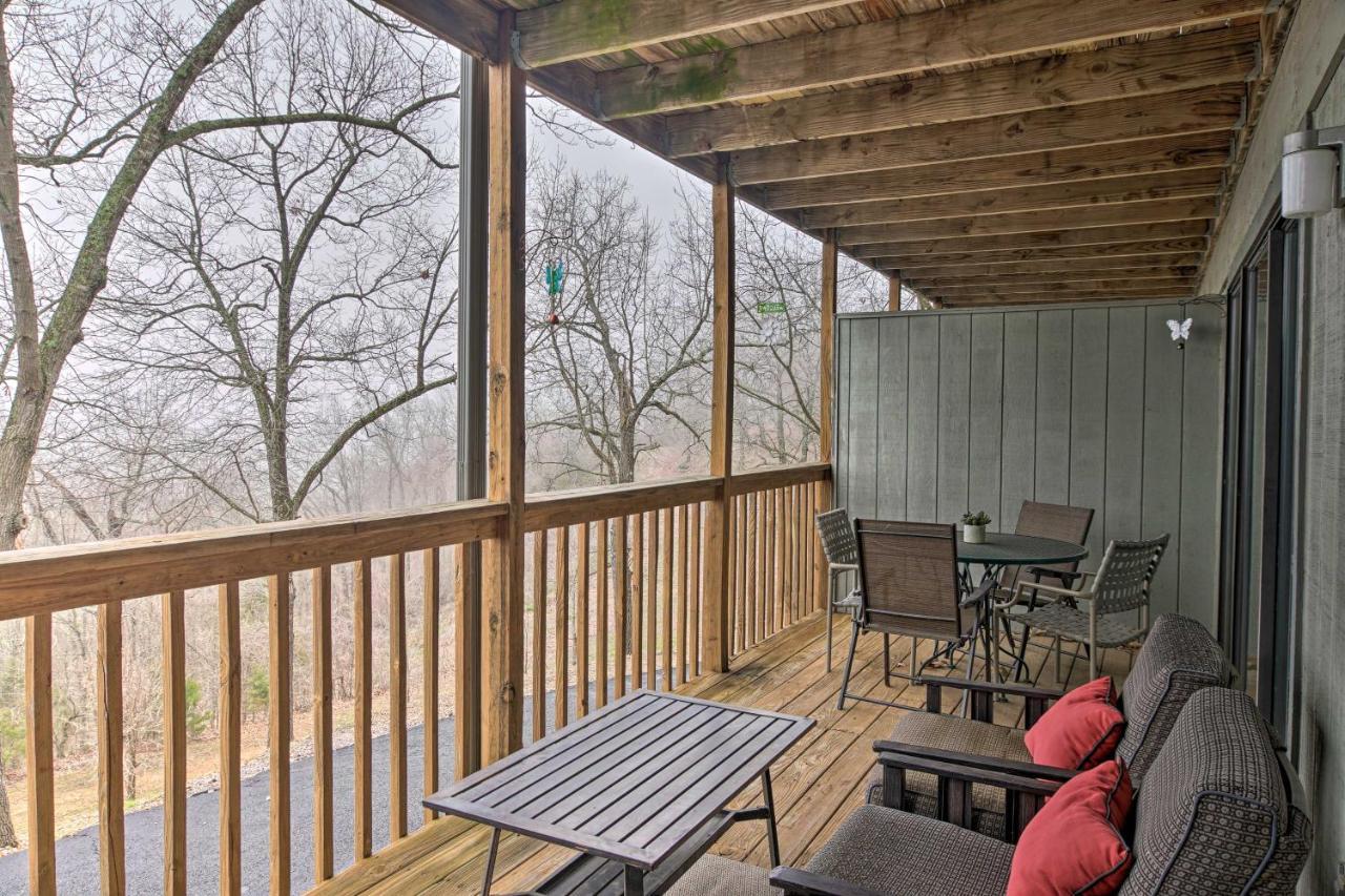Reed Springs Condo With Furnished Deck And Pool Access Reeds Spring Eksteriør billede
