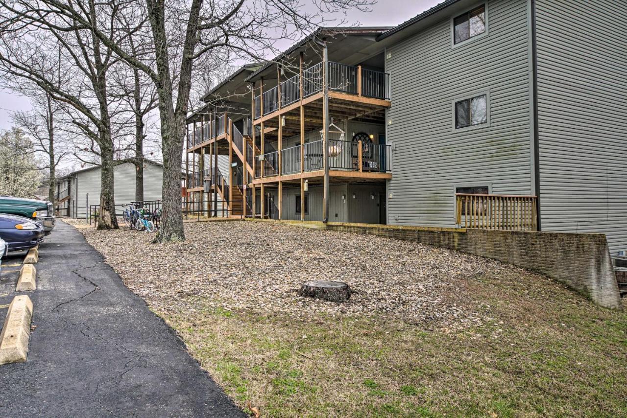 Reed Springs Condo With Furnished Deck And Pool Access Reeds Spring Eksteriør billede