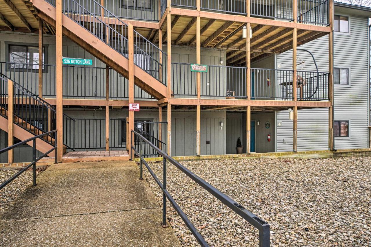 Reed Springs Condo With Furnished Deck And Pool Access Reeds Spring Eksteriør billede